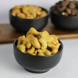 كاجو هندي محمص مالح - 240 250 ج